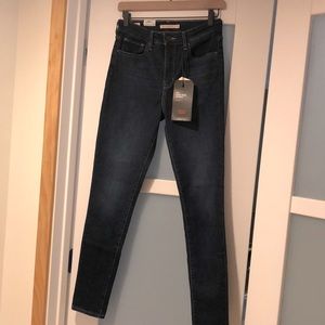 Levi’s 721 High-Rise Skinny